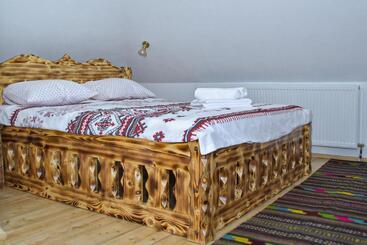 آپارتمانهای توریستها Casuta Vanatorului Campulung Moldovenesc