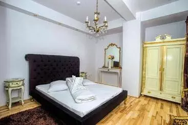 هتل Coroana Moldovei