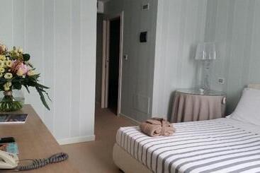 בית מלון כפרי Eden