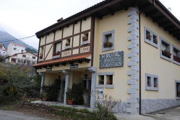 فندق El Manantial De Gredos