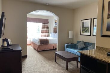 ホテル Ramada By Wyndham Creston