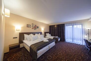 בית מלון כפרי Zimnik Luksus Natury Spa & Wellness