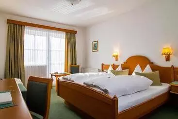 Tennis Golf Hotel Höllrigl