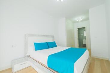 Жильё для туристов Cubo S Sea View Pacifico Street & Free Parking