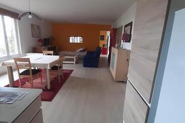 游客公寓 Sous La Charmille