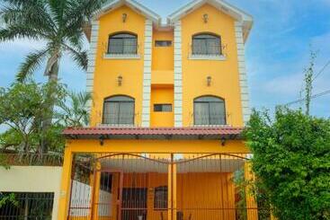 Apart Hotel La Trejo