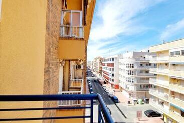 Turistlägenheter Elegant Apartment In An Excellent Area