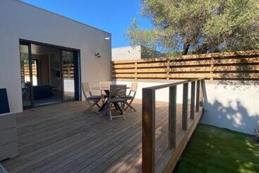 Turistlägenheter Mini Villa Jade