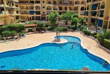 ツーリストアパートメント Cristina Apartments La Mata Torrevieja