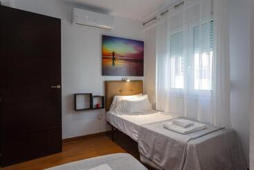 آپارتمان‌های توریست‌ها El Velero En La Playa Victoria Grupo Ac Gestion