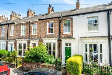 Apartamentos turísticos 9 St John S Street