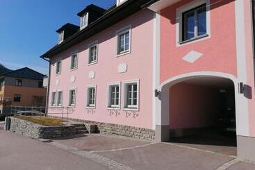 Bed and Breakfast Gästehaus Ruinenblick