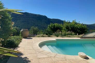 Bed and Breakfast Villa Câline Chambres D Hôtes