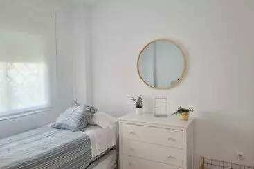 Apartamenty turystyczne Apartamento En Rota Con Piscina Y Parking Junto Al Mar