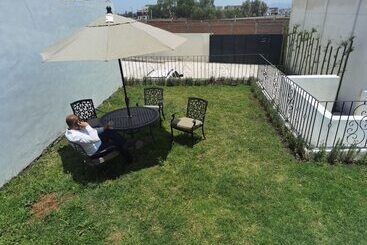 Отель Churumuco