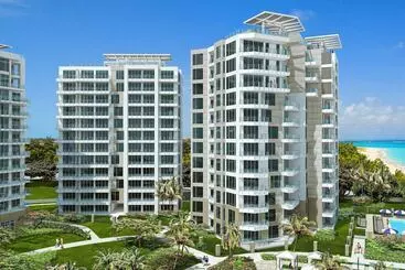 هتل The Ritz Carlton Residences, Turks & Caicos
