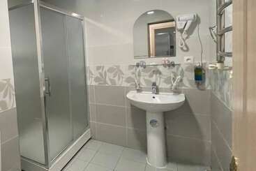 هاستل Alisher Hotel By Shosh