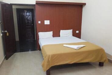 Hotel Grand Jp Inn Near 2 Km From Gundlupet Bus Stand