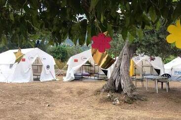 هتل Tropikal Freskia Bunec