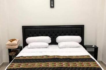 Bed and Breakfast Vila Troja Kubu