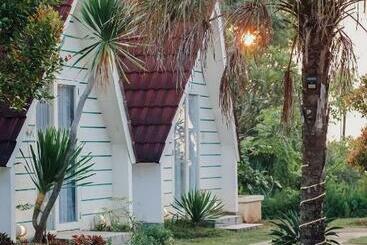 Szálloda Seaside Villa & Muse Beach Resto