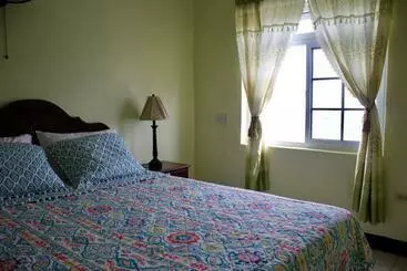 پانسیون Ocean Edge Villa