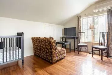 Pensão The Loft! Private, Cozy, Quiet, In Nature, 1 Or 2 Bedroom, Steep Steps Up