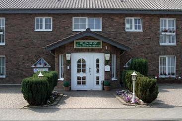 酒店 Zur Wasserburg