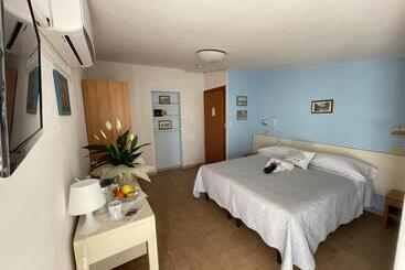 Hotel Morri   Il Bibli