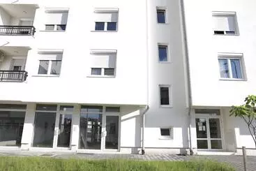 آپارتمان‌های توریست‌ها Savana