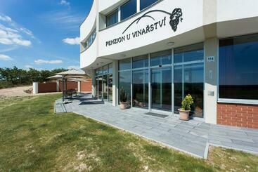 ペンション Penzion U Vinařství šabata