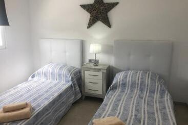 Жильё для туристов Blue Sea View