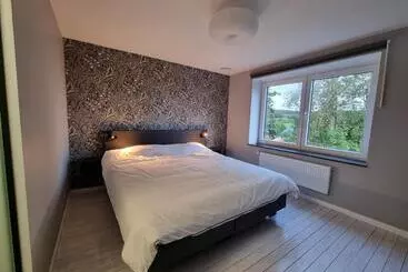 ツーリストアパートメント Gîte  Il Y A  11 à 13 Pers #nature #familles #calme #pas D Abus D Alcool