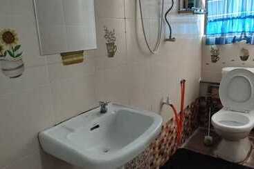 בית מלון כפרי Spot On 90439 Lh Home