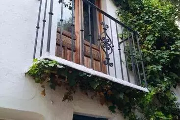 ユースホステル Amaka House