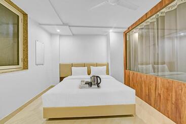 فندق Townhouse 801 The Circle