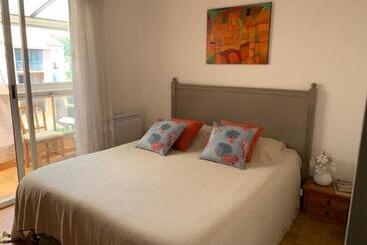 דירות לתיירים Confort Absolu à Sanary, L Appart De La Mer, Tout à Pied, Le Port, La Plage, Clim Et Garage