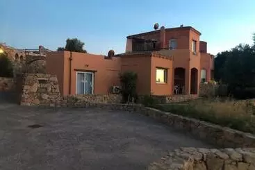ツーリストアパートメント Calarossa Village