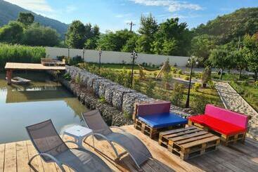 펜션 Casa Lira Orșova