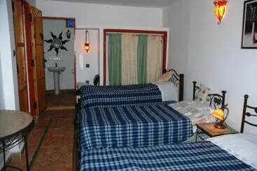 ホテル Al Andaloussiya Diyafa