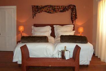 Somerset Villa Guesthouse