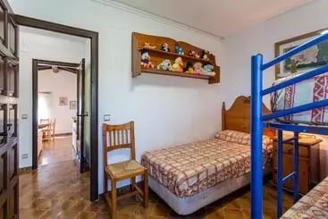 ツーリストアパートメント Villa With Great Mountain Views