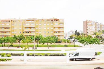 Apartamentos turísticos Piso Algarrobo Beach