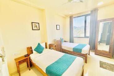 Hotel Panchsheel Inn