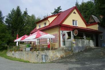 Szálló Rybářská Chata U Sumce