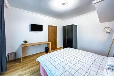 آپارتمان‌های توریست‌ها Deluxe Central Rooms