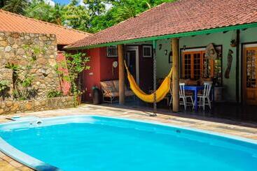 هاستل Gaia Gardens Pousada