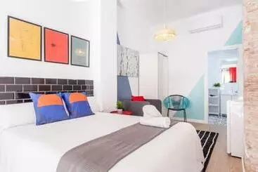 پانسیون Cool Lofts Center Valencia