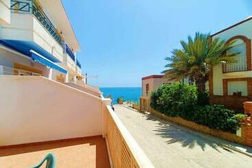 דירות לתיירים Camino Al Mar Terraza Y Vista Al Mar
