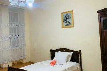 Infinity Hostel & Tour